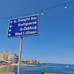 Beachfront Bliss Qbajjar