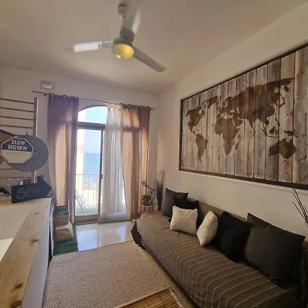 Oyster 2 Beachfront Bliss * Qbajjar