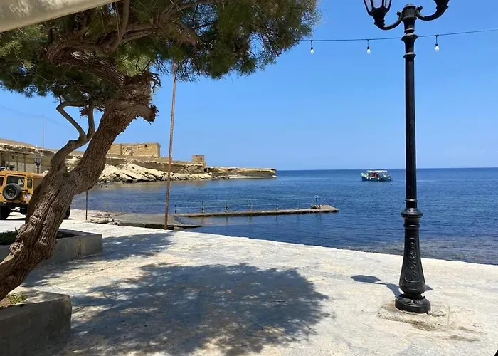 Beachfront Bliss Qbajjar